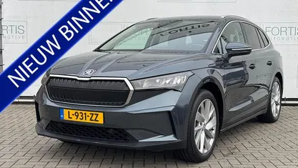Grijs Gebruikt 2021 Skoda Enyaq iV SUV | € 24.900 (Eerlijke prijs)