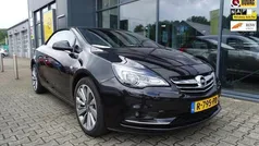 Zwart Gebruikt 2016 Opel Cascada Innovation Cabriolet | € 19.650 (Eerlijke prijs)