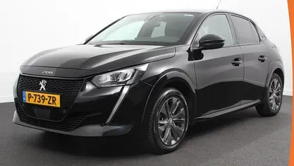 Occasion 2021 Peugeot e-208 Allure Hatchback | € 14.990 (Eerlijke prijs)