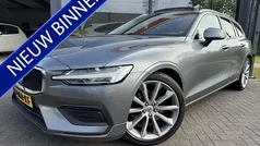 Grijs Gebruikt 2020 Volvo V60 Momentum Stationwagen | € 24.950 (Eerlijke prijs)