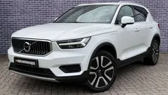 Wit Gebruikt 2022 Volvo XC40 Inscription SUV | € 29.899 (Eerlijke prijs)