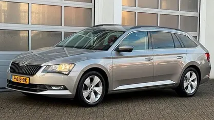 Occasion 2015 Skoda Superb Business Line Stationwagen | € 9.945 (Eerlijke prijs)