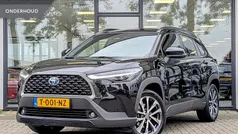 Zwart Gebruikt 2023 Toyota Corolla Cross SUV | € 34.950 (Eerlijke prijs)