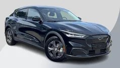 Zwart Gebruikt 2023 Ford Mustang Mach-E SUV | € 35.900 (Goede deal)