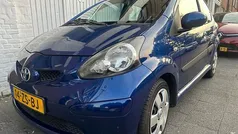 Blauw Gebruikt 2008 Toyota Aygo Hatchback | € 3.950 (Eerlijke prijs)