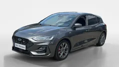 Grijs Gebruikt 2024 Ford Focus ST-Line X Hatchback | € 28.940 (Eerlijke prijs)