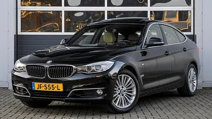 Zwart (metallic) Occasion 2016 BMW 320 Executive Hatchback | € 16.950 (Eerlijke prijs)