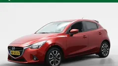 Rood Gebruikt 2017 Mazda 2 Hatchback | € 14.345 (Eerlijke prijs)