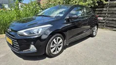 Zwart Gebruikt 2015 Hyundai i20 Comfort Coupé | € 8.450 (Eerlijke prijs)