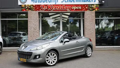 Grijs Gebruikt 2010 Peugeot 207 CC Cabriolet | € 3.995 (Eerlijke prijs)