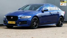 Blauw Gebruikt 2015 Jaguar XE R-Sport Sedan | € 12.940 (Eerlijke prijs)
