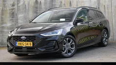 Zwart Gebruikt 2023 Ford Focus ST-Line Stationwagen | € 26.495 (Eerlijke prijs)