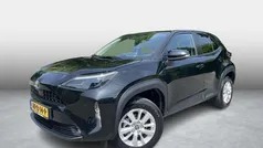 Zwart Gebruikt 2024 Toyota Yaris Cross Active SUV | € 27.999 (Goede deal)