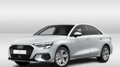 Wit, metallic lak Gebruikt 2023 Audi A3 Advanced Sedan | € 33.950 (Eerlijke prijs)