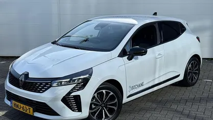 Occasion 2025 Renault Clio V Techno Hatchback | € 26.695 (Eerlijke prijs)