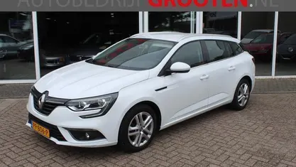 Occasion Renault Mégane GrandTour Zen 132 PK (97 kW) 2017 Wit Stationwagen