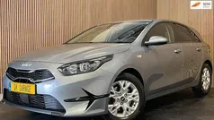 Gebruikt 2022 Kia Ceed Hatchback | € 16.445 (Eerlijke prijs)