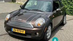 Bruin, metallic lak Gebruikt 2010 Mini Cooper Cabriolet Pepper Cabriolet | € 9.950 (Eerlijke prijs)