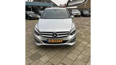 Grijs Gebruikt 2015 Mercedes B180 Ambition MPV | € 9.950 (Eerlijke prijs)