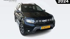 Noir nacre 676 Gebruikt 2023 Dacia Duster Journey SUV | € 25.445 (Eerlijke prijs)