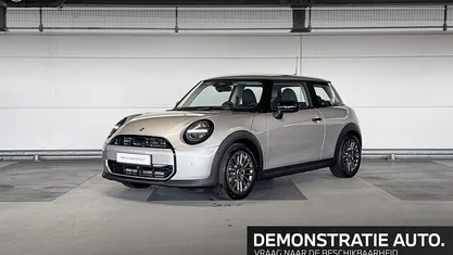 Occasion 2025 Mini Cooper Essential Hatchback | € 29.500 (Super prijs)