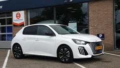 Wit Gebruikt 2024 Peugeot 208 Allure Hatchback | € 19.950 (Eerlijke prijs)