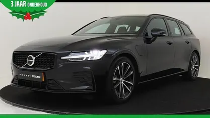 Zwart Gebruikt 2024 Volvo V60 Plus Stationwagen | € 43.890 (Eerlijke prijs)