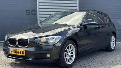 Zwart Gebruikt 2012 BMW 116 Hatchback | € 5.450 (Eerlijke prijs)