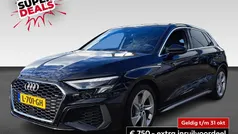 Zwart Gebruikt 2021 Audi A3 Sportback e-tron Sedan | € 26.430 (Eerlijke prijs)
