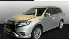 Gebruikt 2021 Mitsubishi Outlander P-HEV SUV | € 24.950 (Eerlijke prijs)