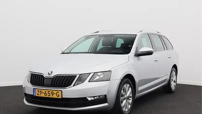 Occasion 2019 Skoda Octavia Clever Stationwagen | € 15.450 (Eerlijke prijs)