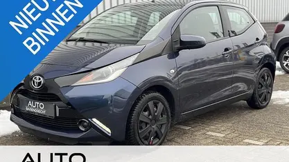 Occasion 2017 Toyota Aygo X-play Hatchback | € 10.945 (Eerlijke prijs)
