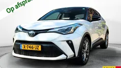 Wit, metallic lak Gebruikt 2023 Toyota C-HR Executive SUV | € 31.900 (Eerlijke prijs)