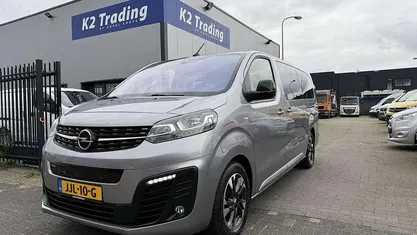 Grijs Occasion 2022 Opel Zafira Life MPV | € 28.990 (Goede deal)