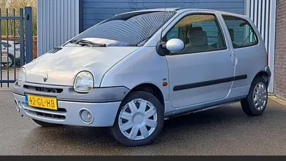 Occasion 2001 Renault Twingo Hatchback | € 850 (Eerlijke prijs)