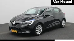 Gebruikt 2022 Renault Clio V Zen Hatchback | € 13.900 (Eerlijke prijs)