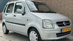 Grijs Gebruikt 2003 Opel Agila Color Edition Hatchback | € 1.250 (Eerlijke prijs)