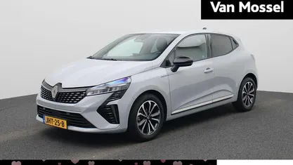 Occasion 2025 Renault Clio V Techno Hatchback | € 21.940 (Eerlijke prijs)