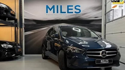 Gebruikt 2020 Mercedes B180 Business MPV | € 23.850 (Eerlijke prijs)
