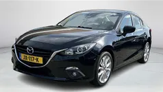 Zwart Gebruikt 2016 Mazda 3 Sedan | € 12.750 (Eerlijke prijs)