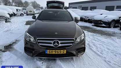 Bruin Gebruikt 2018 Mercedes 220 Business Stationwagen | € 23.999 (Eerlijke prijs)