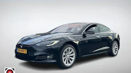 Zwart, metallic lak Occasion 2018 Tesla Model S Hatchback | € 27.450 (Eerlijke prijs)