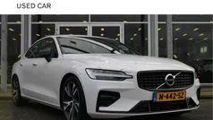 Gebruikt 2022 Volvo S60 R-Design Sedan | € 24.900 (Goede deal)