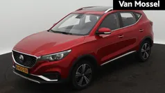 Gebruikt 2021 MG ZS Luxury Sedan | € 13.777 (Goede deal)