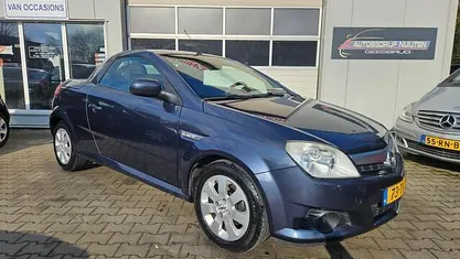 Occasion Opel Tigra Sport 90 PK (66 kW) 2006 Grijs Cabriolet