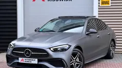 Grijs Gebruikt 2023 Mercedes C300e AMG line Sedan | € 47.950 (Eerlijke prijs)