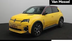 Geel Gebruikt 2024 Renault R5 Komfort Hatchback | € 31.940 (Eerlijke prijs)