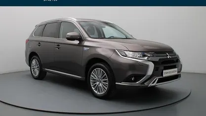 Occasion Mitsubishi Outlander Intense+ 225 PK (165 kW) 2021 SUV
