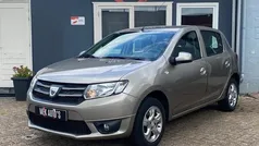 Gebruikt 2013 Dacia Sandero Lauréate Hatchback | € 5.244 (Eerlijke prijs)
