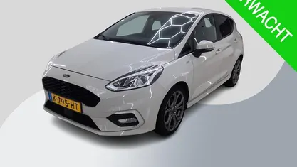 Wit Occasion 2020 Ford Fiesta ST-Line Hatchback | € 15.845 (Eerlijke prijs)